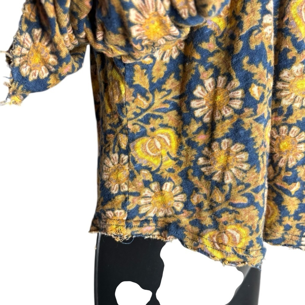 Free People navy and Yellow Printed Ruffled Up Top Floral Blouse sz M - Picture 12 of 14
